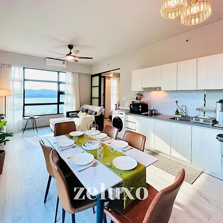 #4 Jesselton Quay City Pads Seaview Corner By Zeluxo